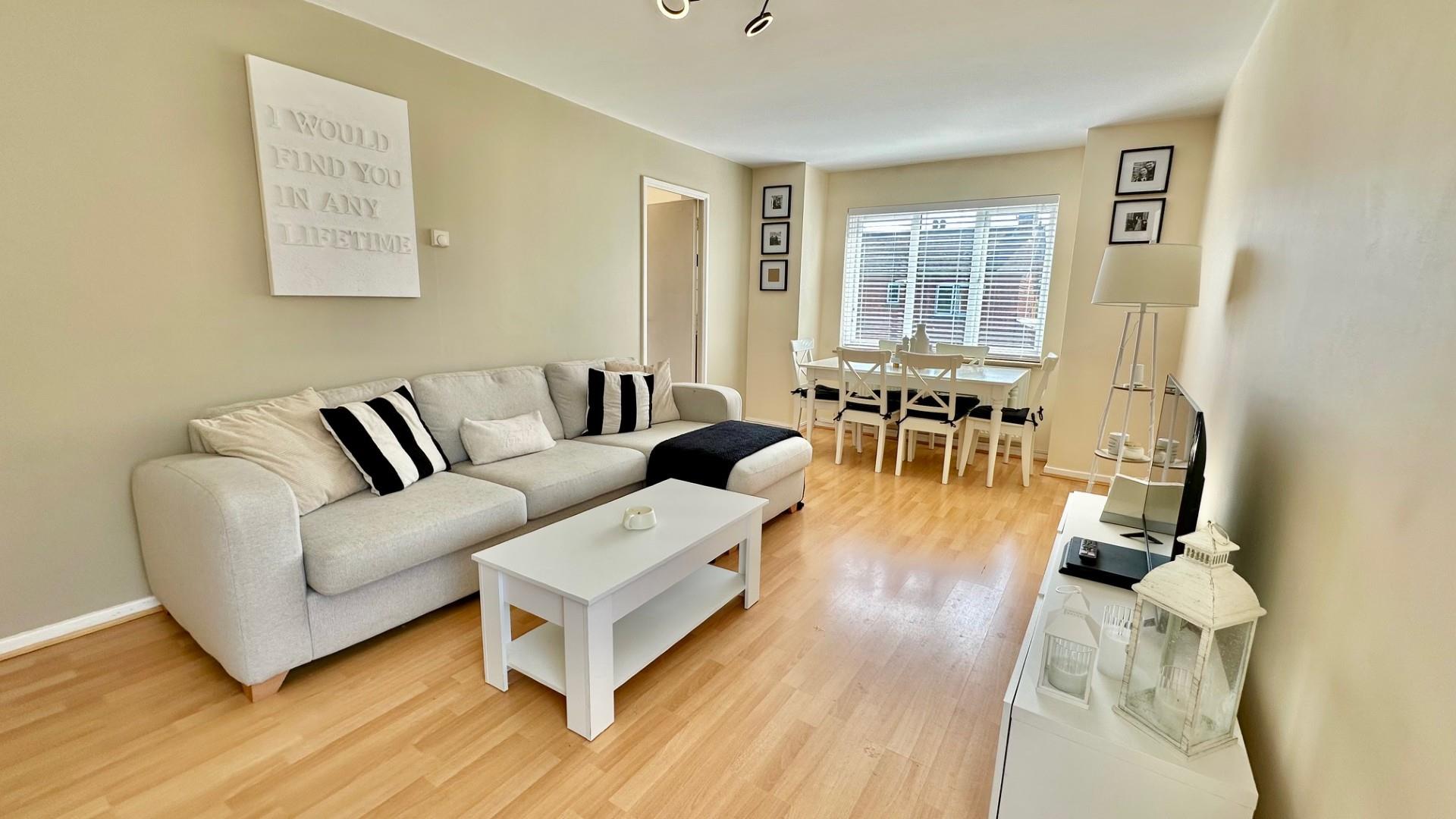1 bed property in 17 Churchdale Road, Eastbourne